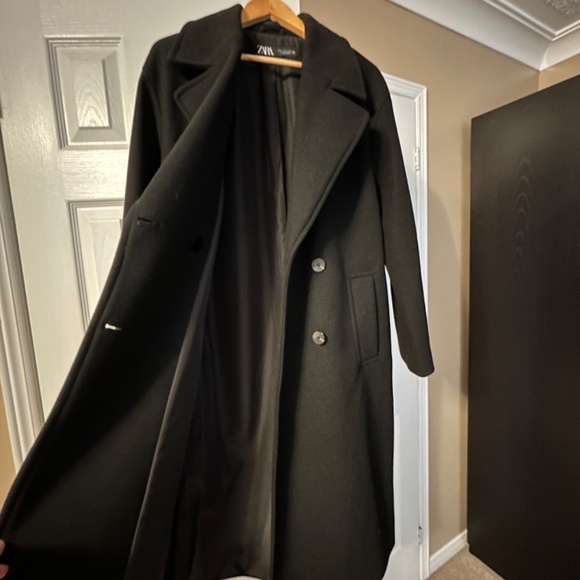 Versatile Black Dressy Coat – Mid-Calf Length, Barely Worn - Picture 5 of 5